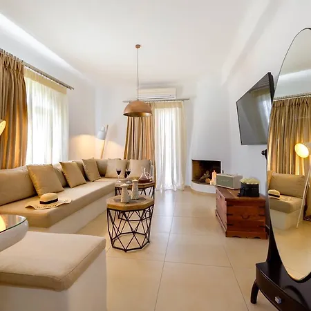 Santorini’s Diamond